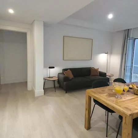 Les Deux Mariettes & Лиссабон